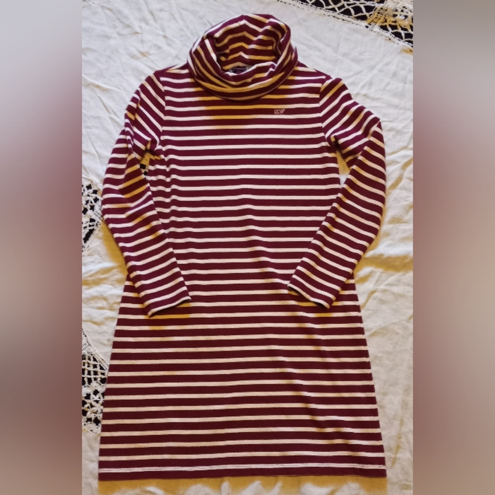 Vineyard Vines Girls dress Size Large (14)